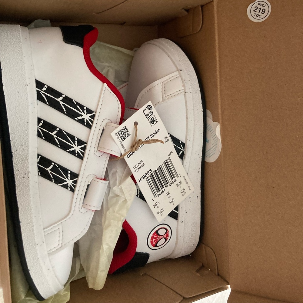 Adidas grand court spider man sneakers size 9.5K